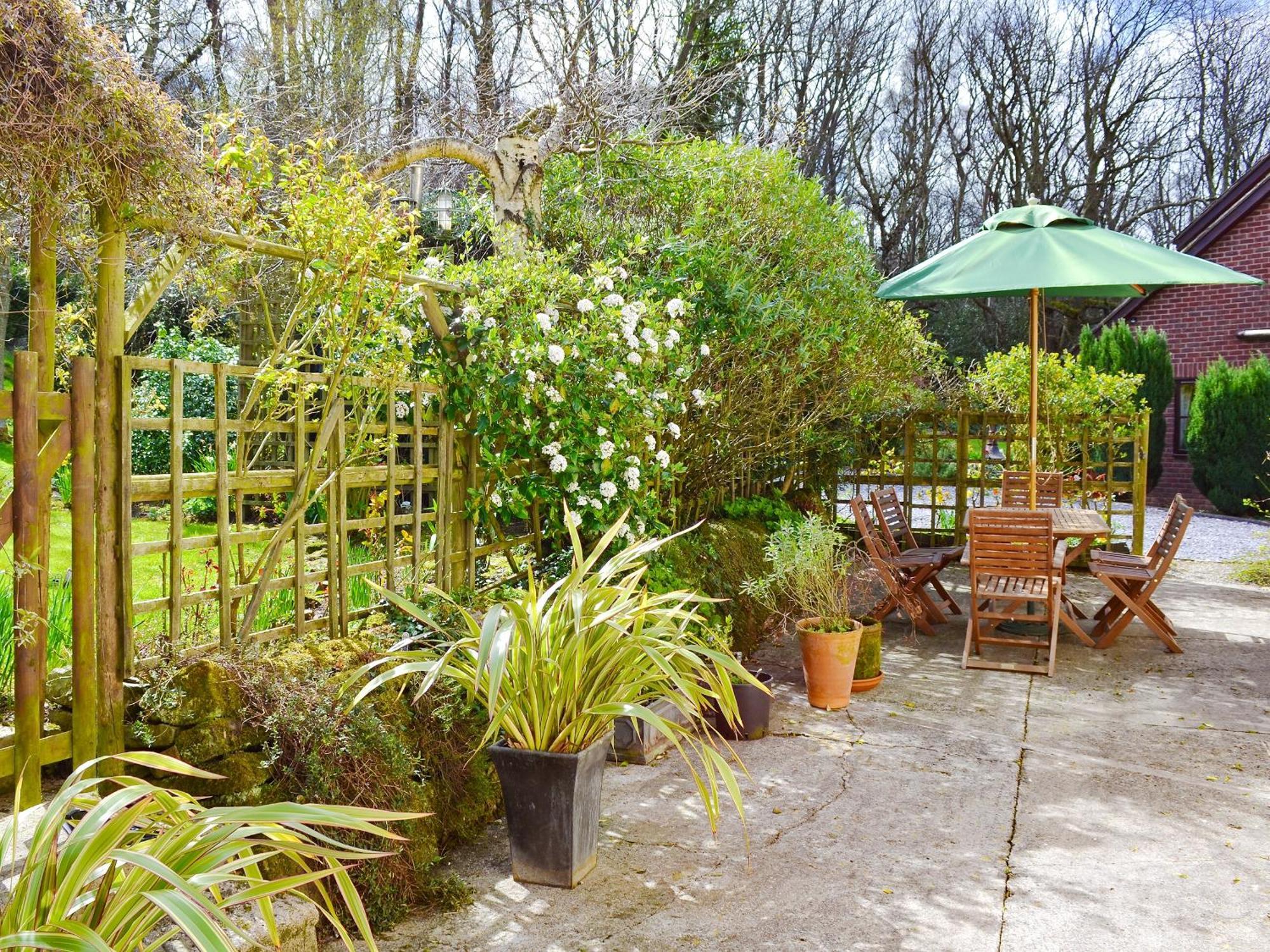 Woodhouse Cottage Hawarden ภายนอก รูปภาพ