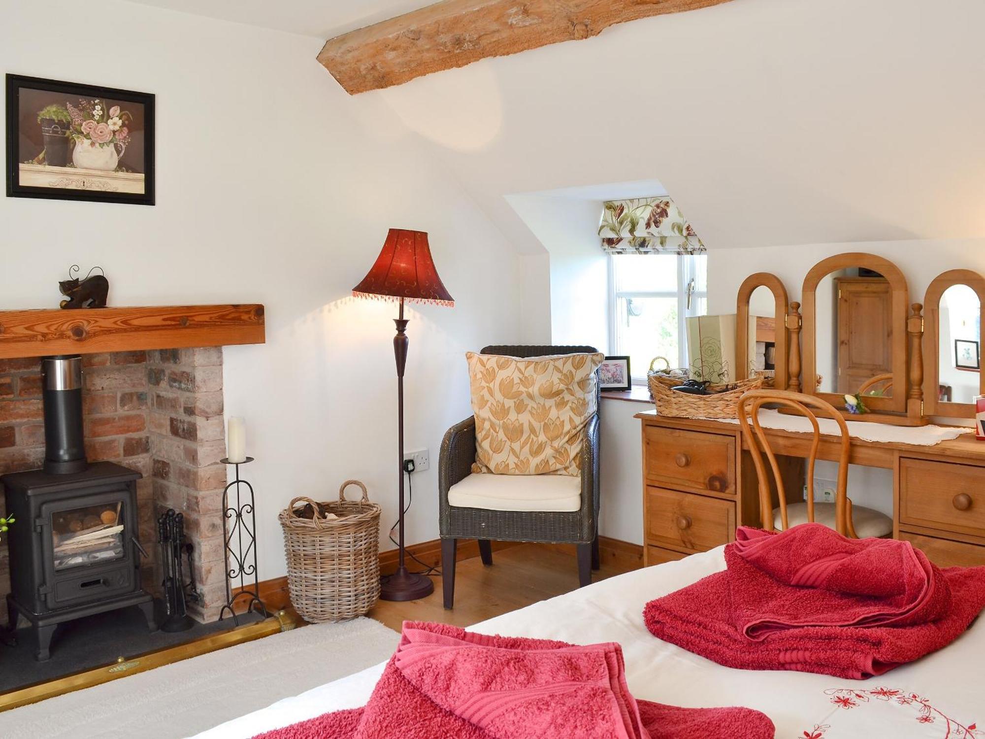 Woodhouse Cottage Hawarden ภายนอก รูปภาพ